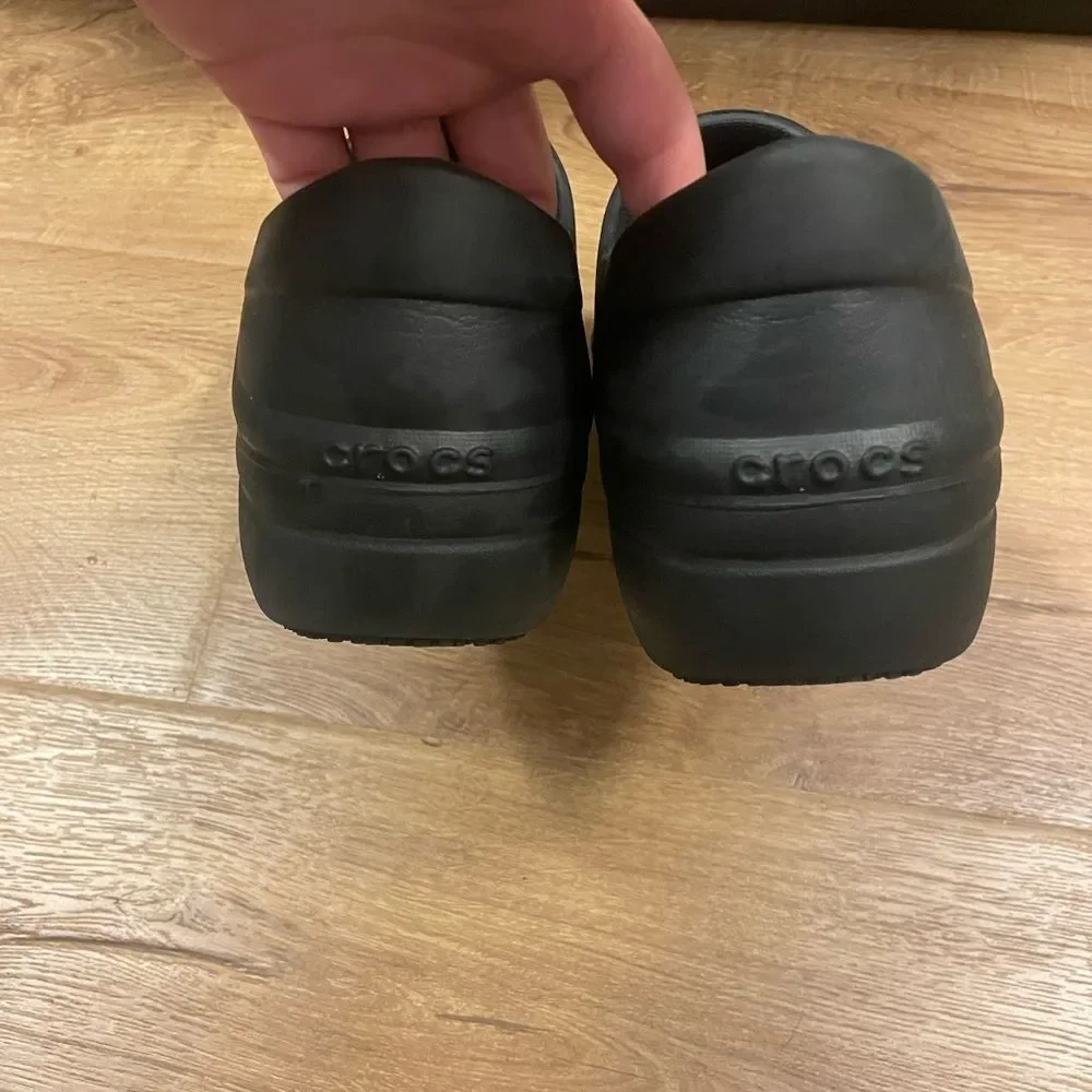 Crocs Dual Comfort Black Nursing Work Clogs Non-Slip Shoes Women's Size 9 - Picture 8 of 8